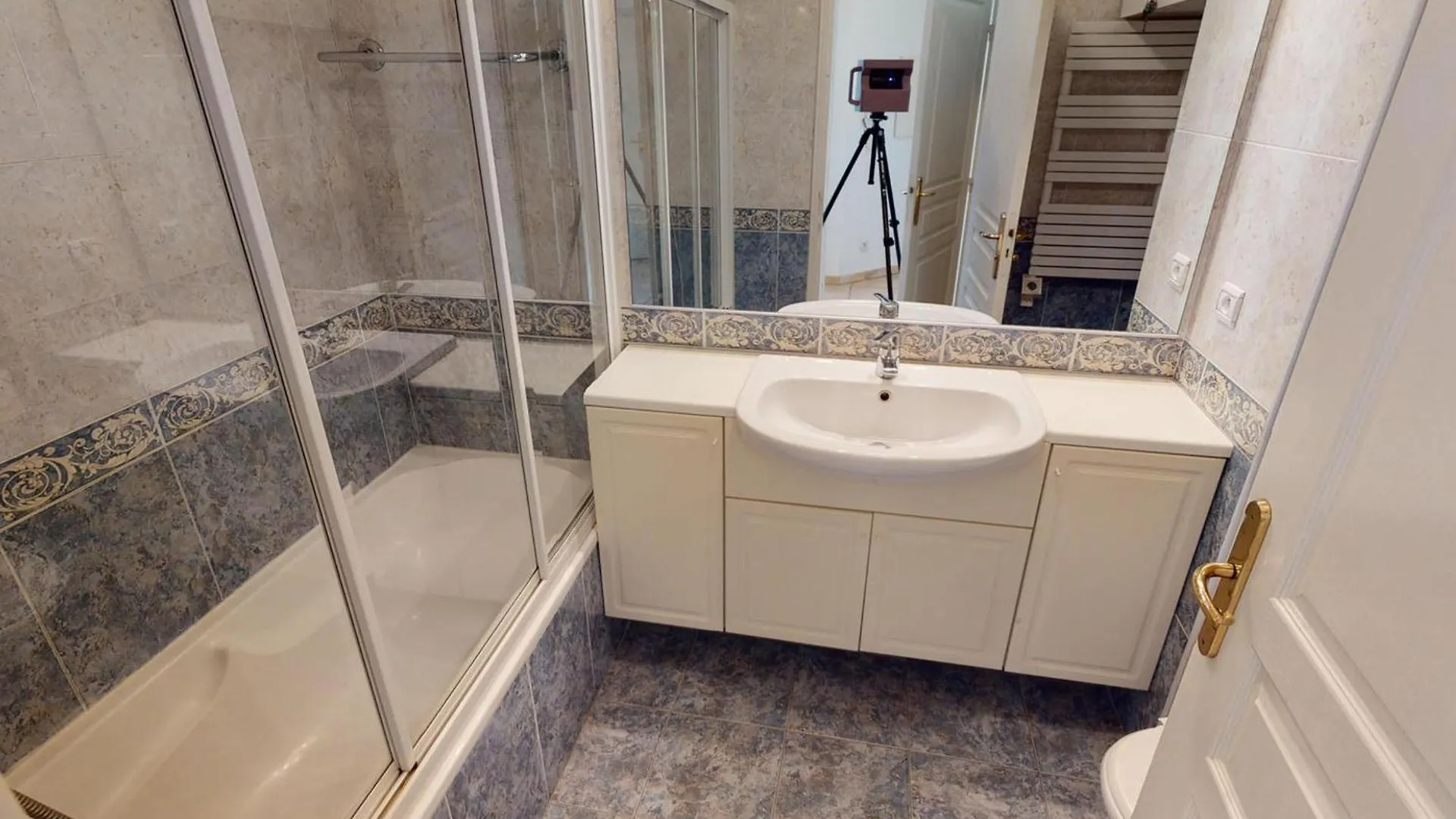 Appartement Menton, 2 pièces, 4 personnes - FR-1-196-152 France